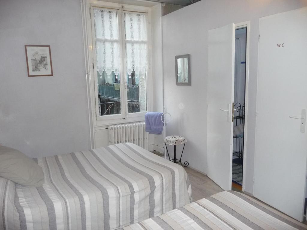 Hotel Central Annecy Room photo
